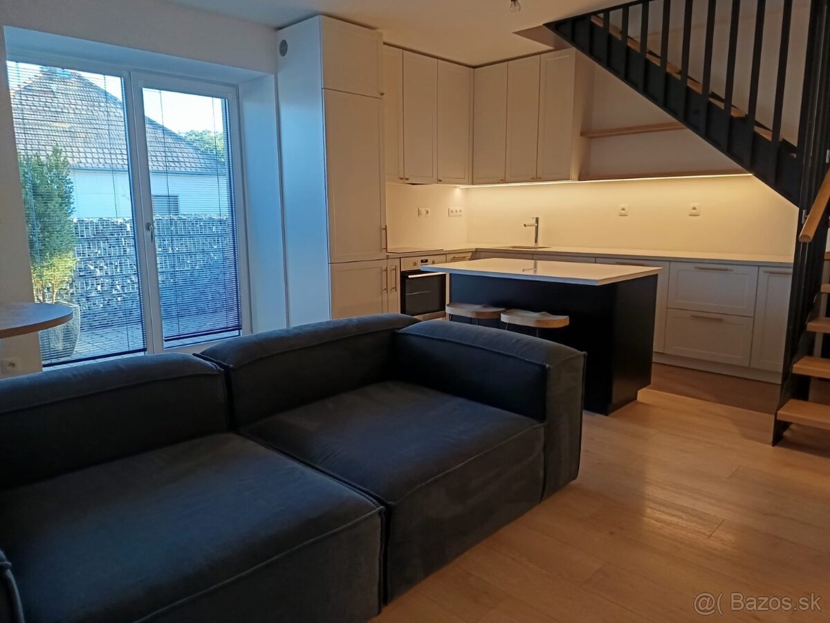 Trojizbový byt-mezonet - 3