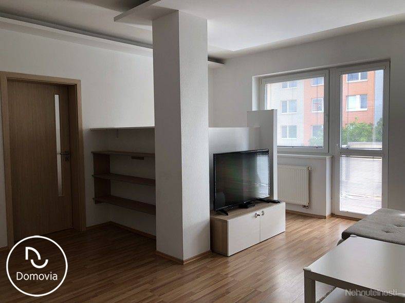 Exkluzívne | Na prenájom 2i byt s balkónom v Ružinove - Ostr - 3