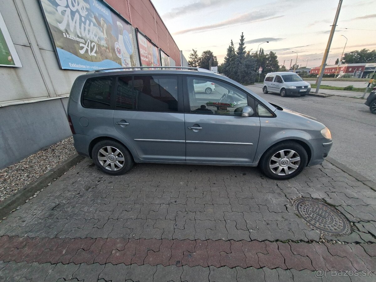 Volkswagen touran 2tdi 7miestny - 3