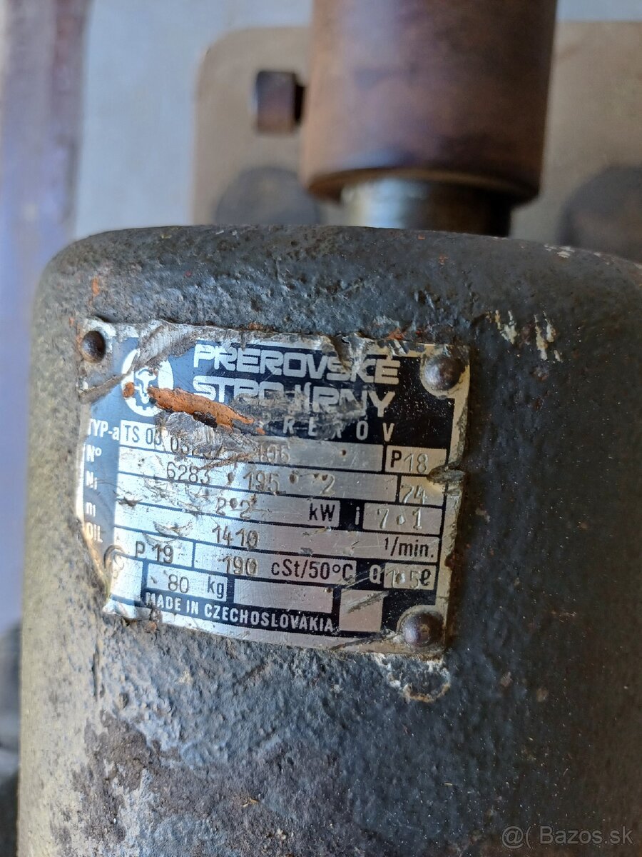 Kuželova štepačka. Elektromotor s prevodovkou. - 3