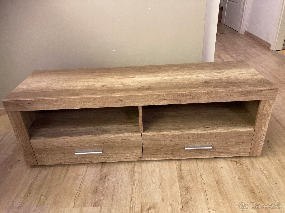 Skrinka pod televízor - 3
