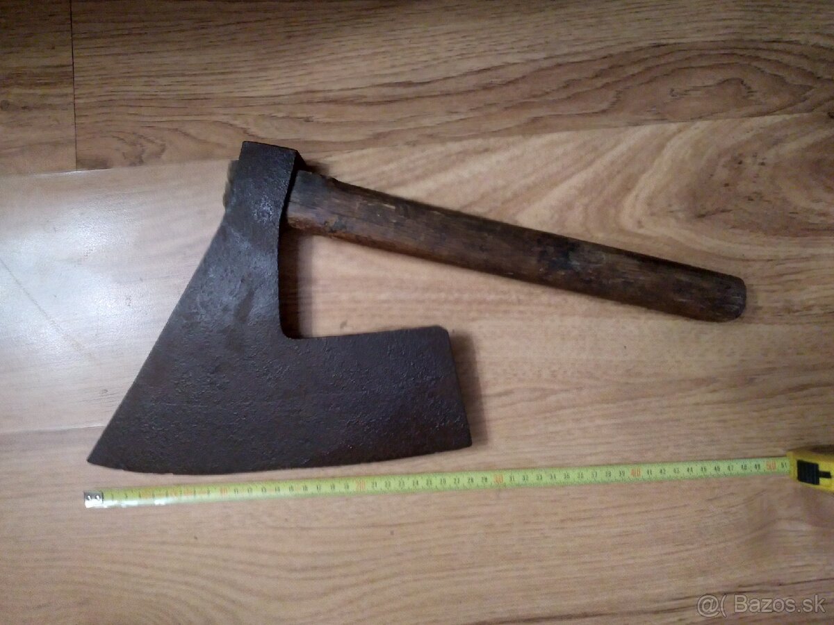 Tesárske sekery a mäsiarsky sekáč - 3