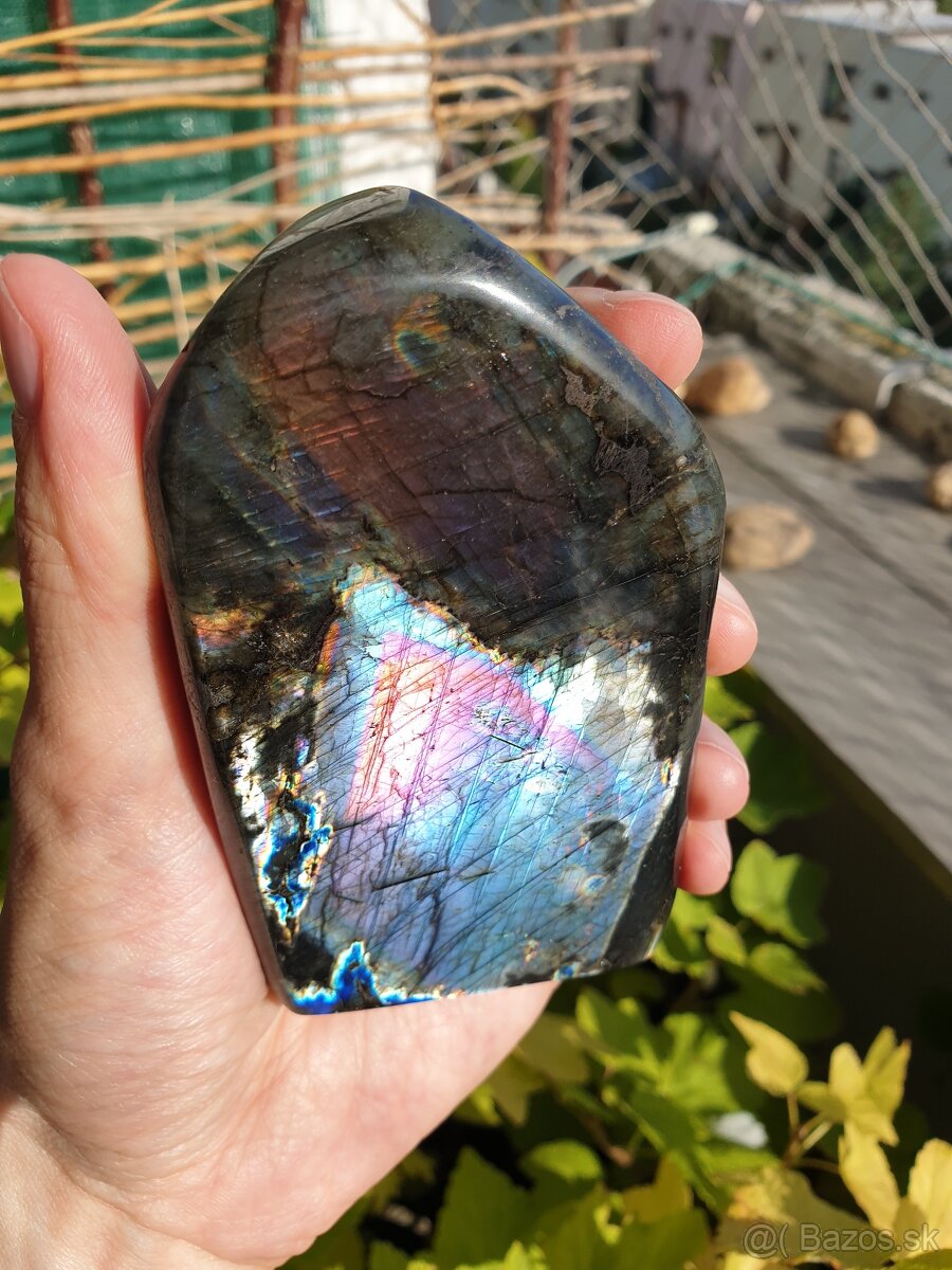 Labradorit - přes 0,5 Kg (multispektrální) - 3