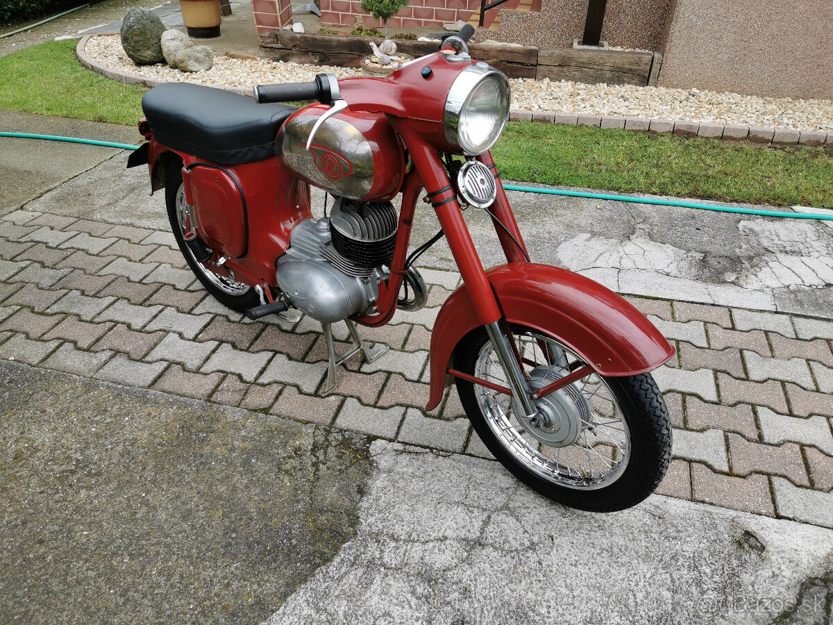 Predám ČZ 175 Deluxe 1968 - 3