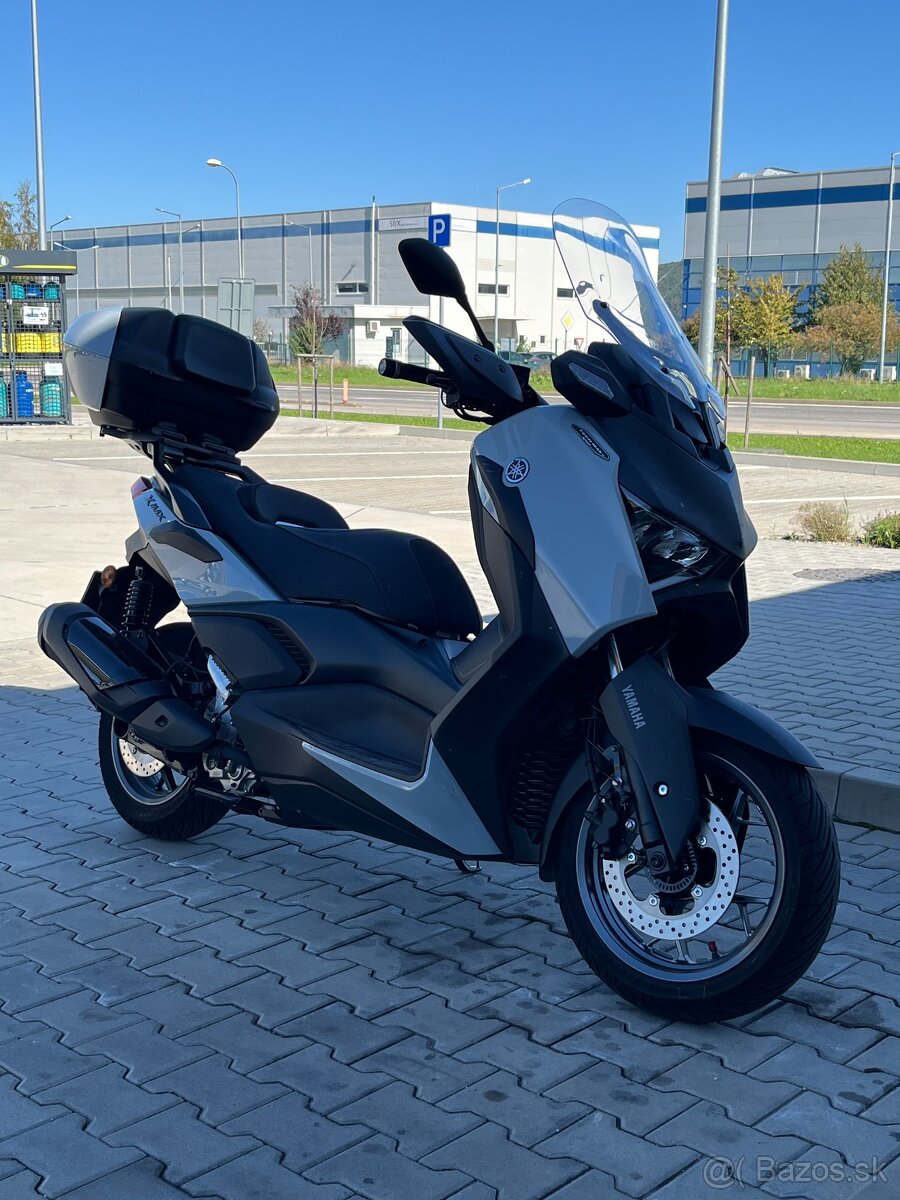 Yamaha Xmax 300 tech max + - 3