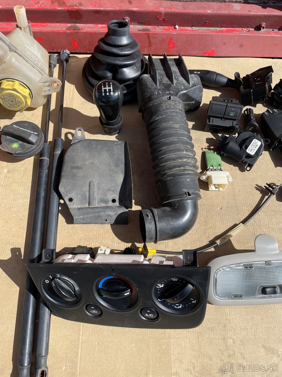 fiesta diely interieru - 3