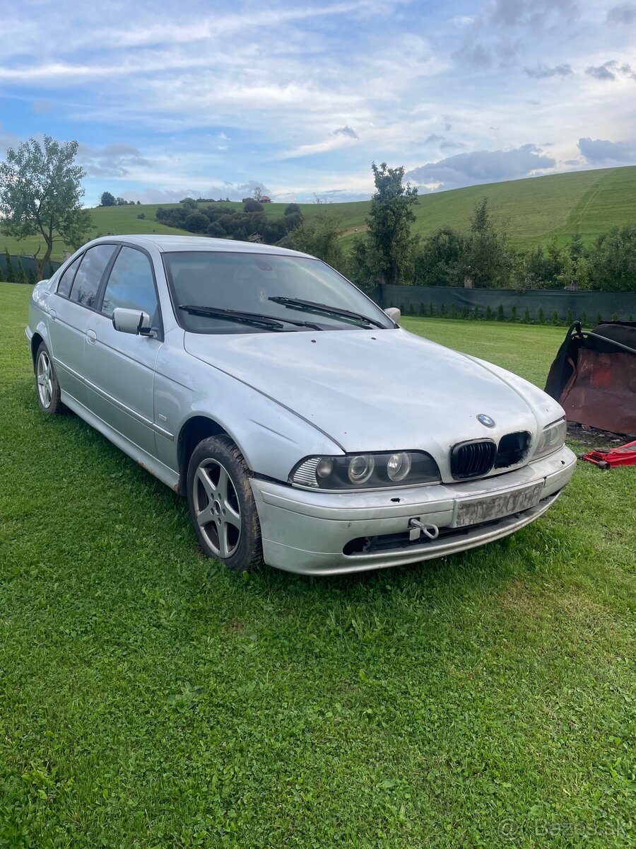Rozpredám e39 530d - 3