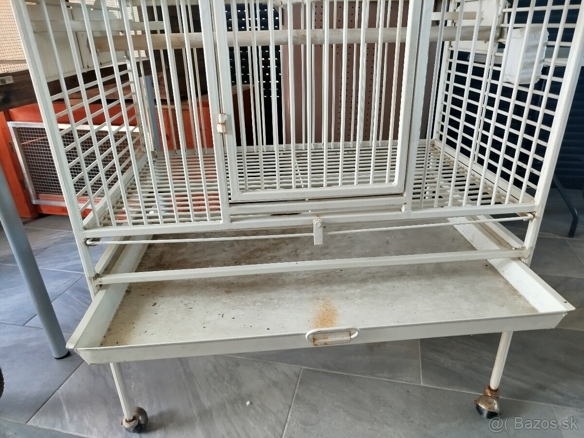 Pevná biela klietka pre žaka - 3