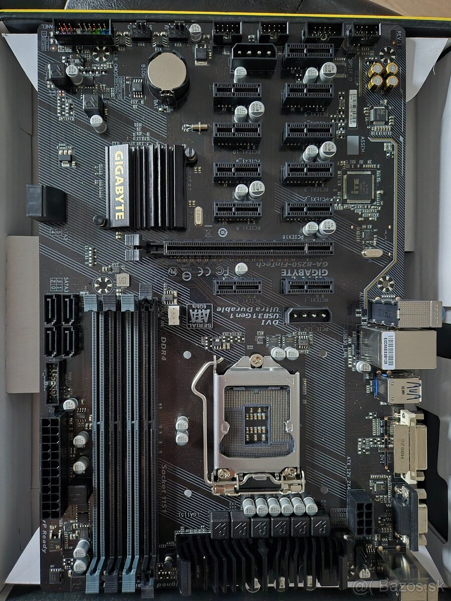 GIGABYTE 250-FINTECH - 3