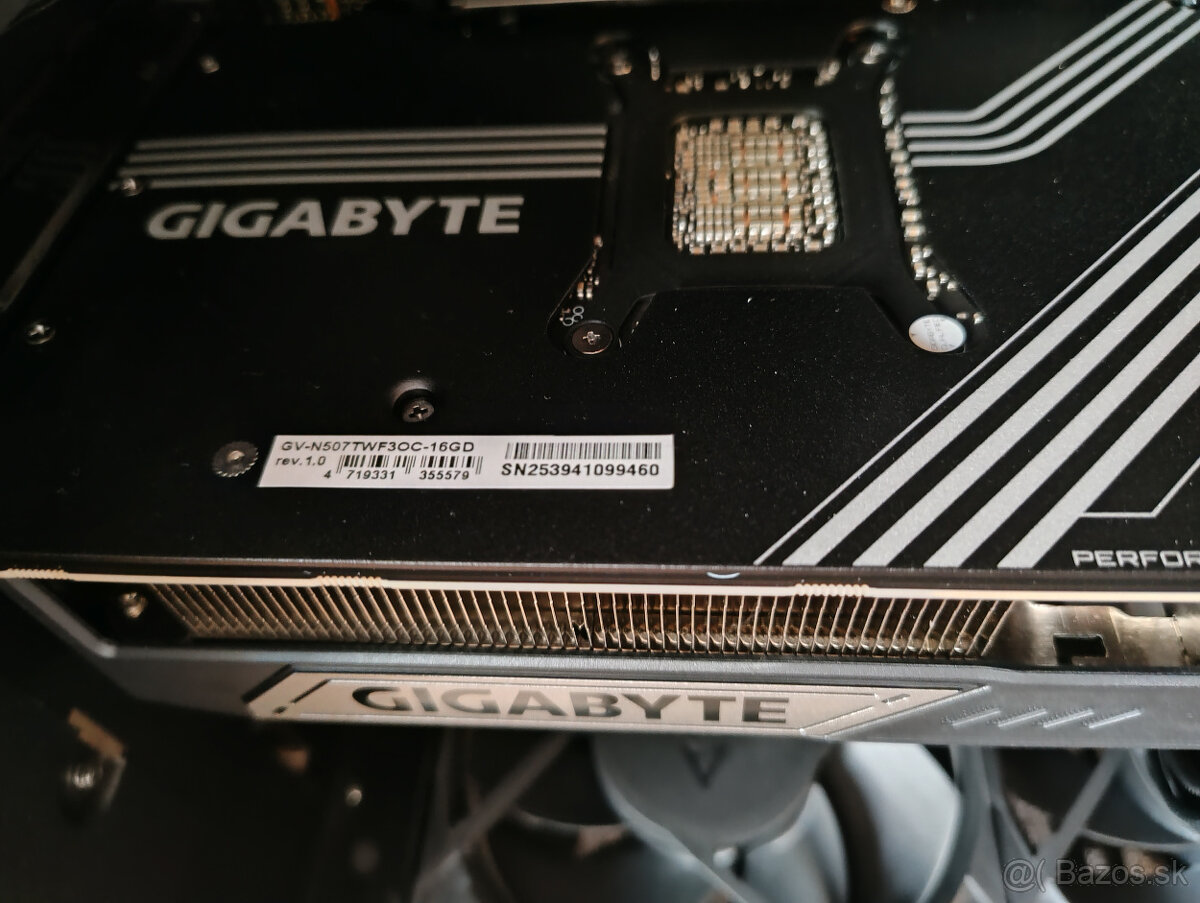 GIGABYTE GeForce RTX 5070Ti WINDFORCE OC SFF 16GB - 3