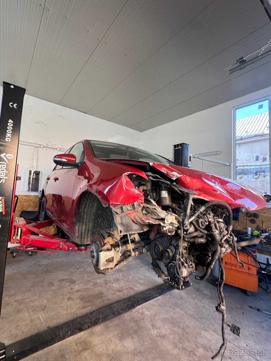 Vw golf 6 2.0 81kw - 3