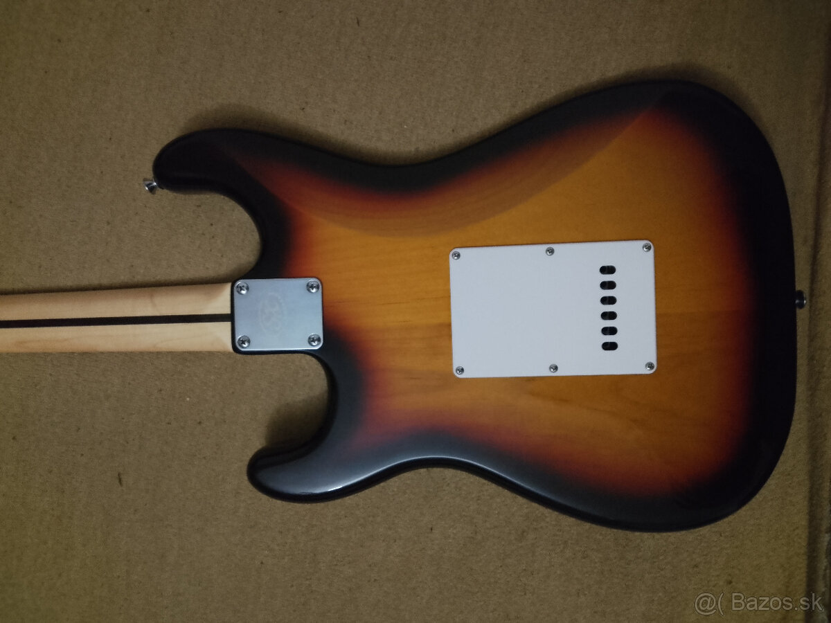 Predám SX sratocaster alder - 3