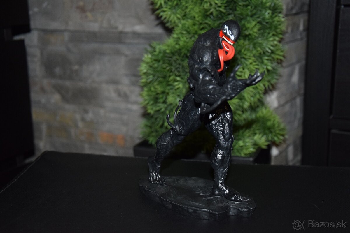 Figurka Venom - 3