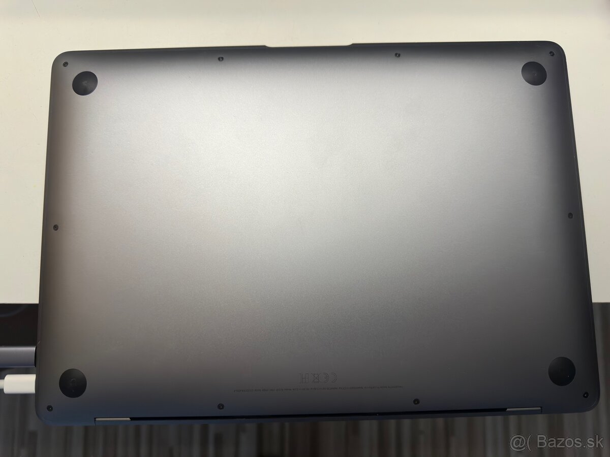 Macbook air m1(A2337) (rozbitý displej) - 3