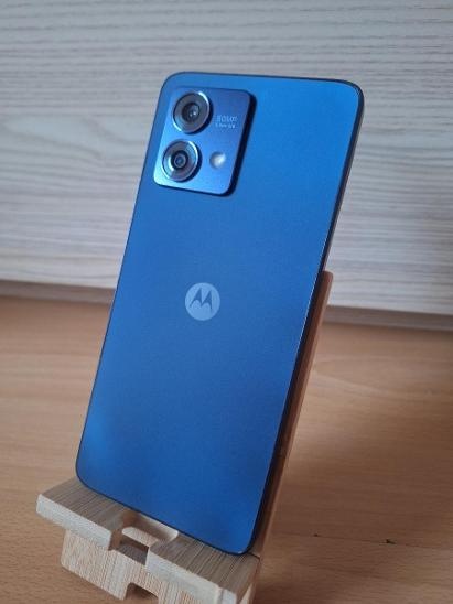 Predám nový telefón Motorola G84 5G (8+8GB)/256GB - 3