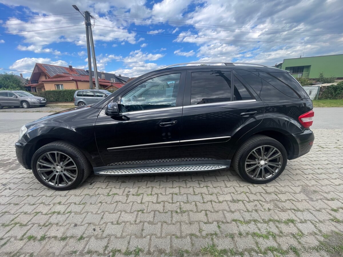Mercedes benz ML - 3