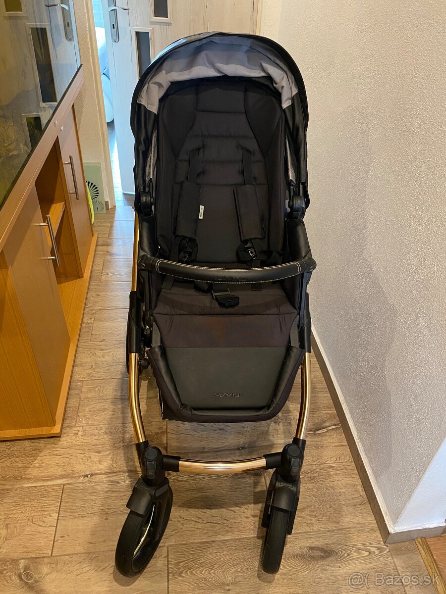 Bebetto Flavio Pro–čierny koženkový + 2 Cybex vajíčka - 3