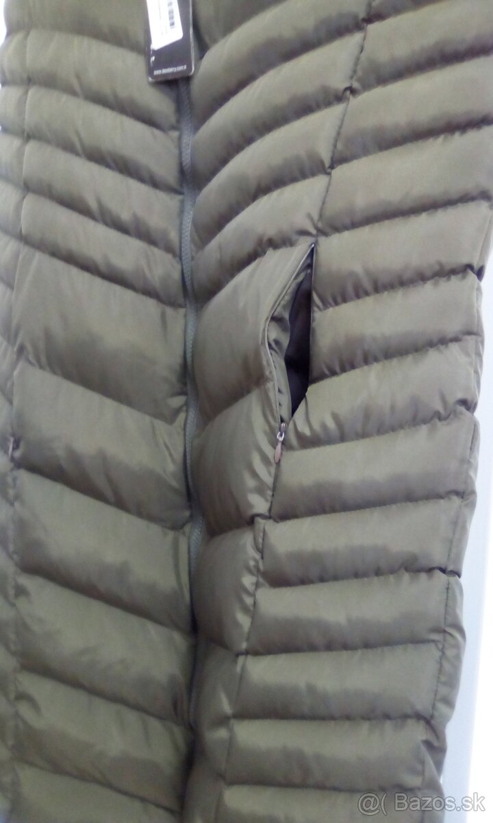 Pekná dámska teplá vesta - 3