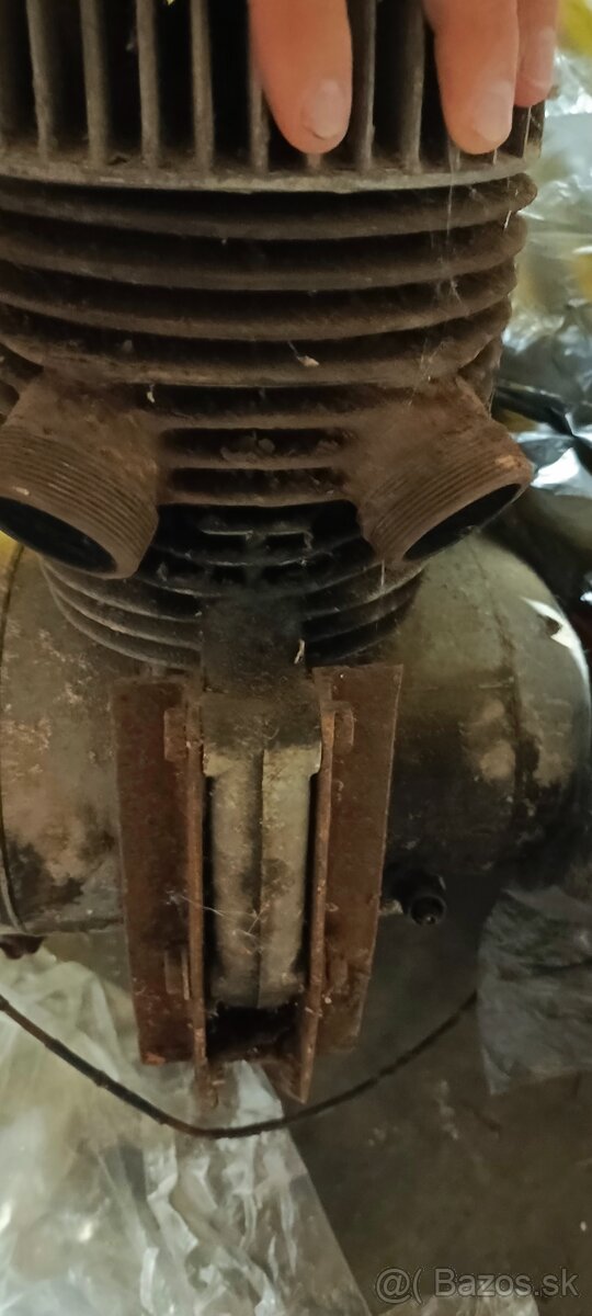 MOTOR JAWA 250/353 - 3