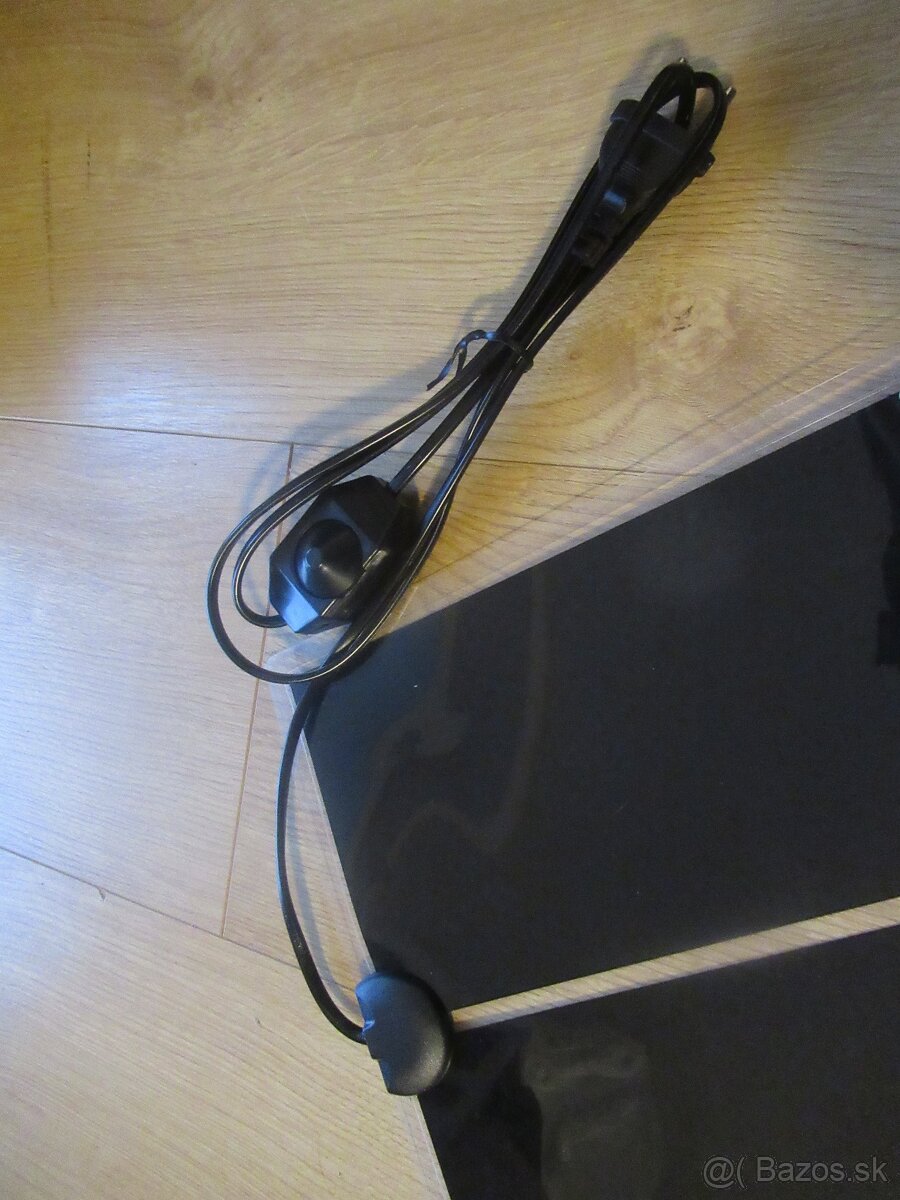 vyhrevna podlozka cierna - 3