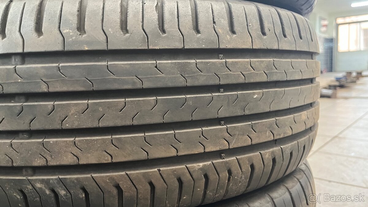 215/55R17 letne. 4ks - 3