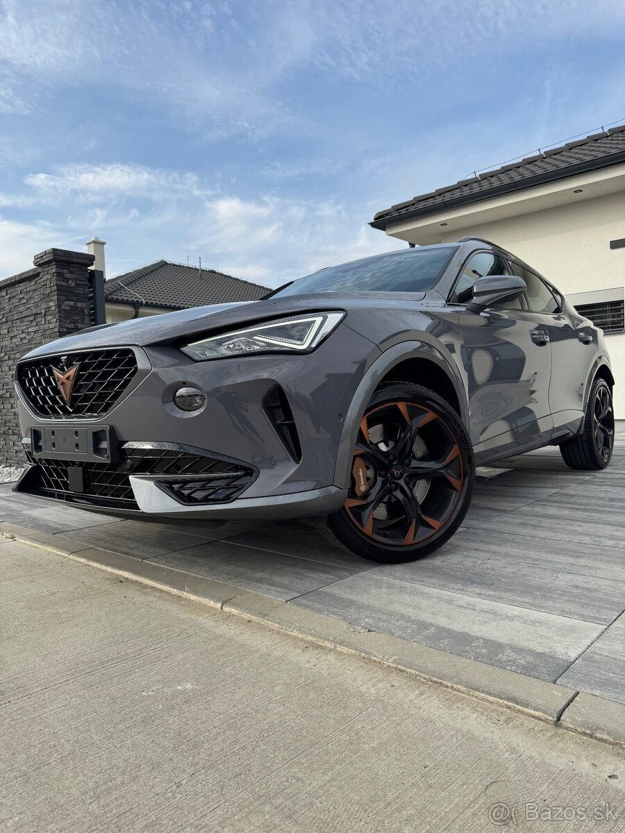 Cupra Formentor VZ 228 KW Brembo/Beats/Ťažné/Pano/Virtual/ - 3