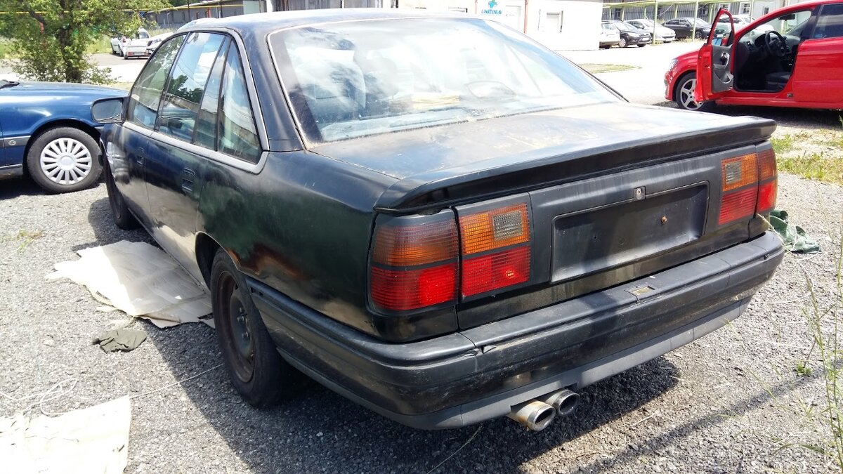 Opel Senátor 3.0i 24V - 3