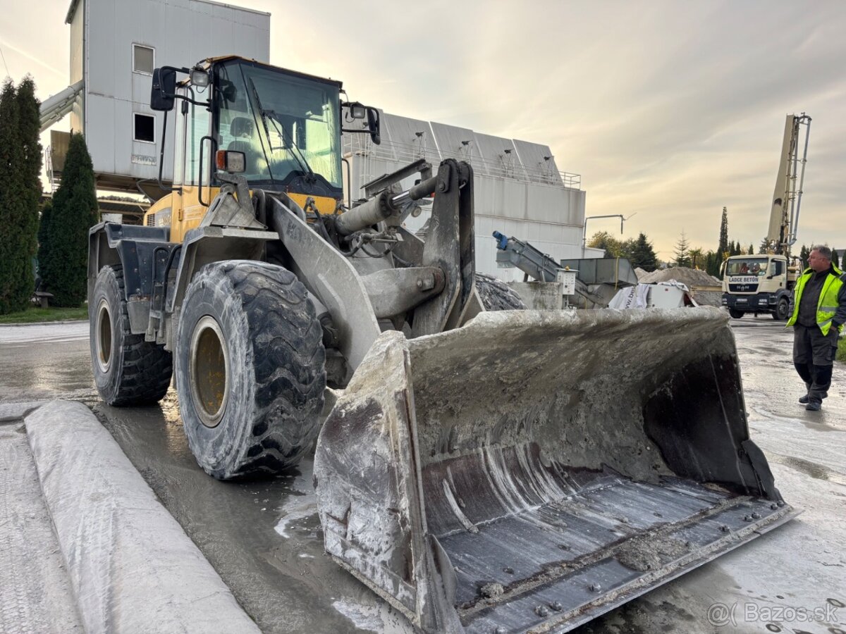 KOMATSU WA 200-6 - 3