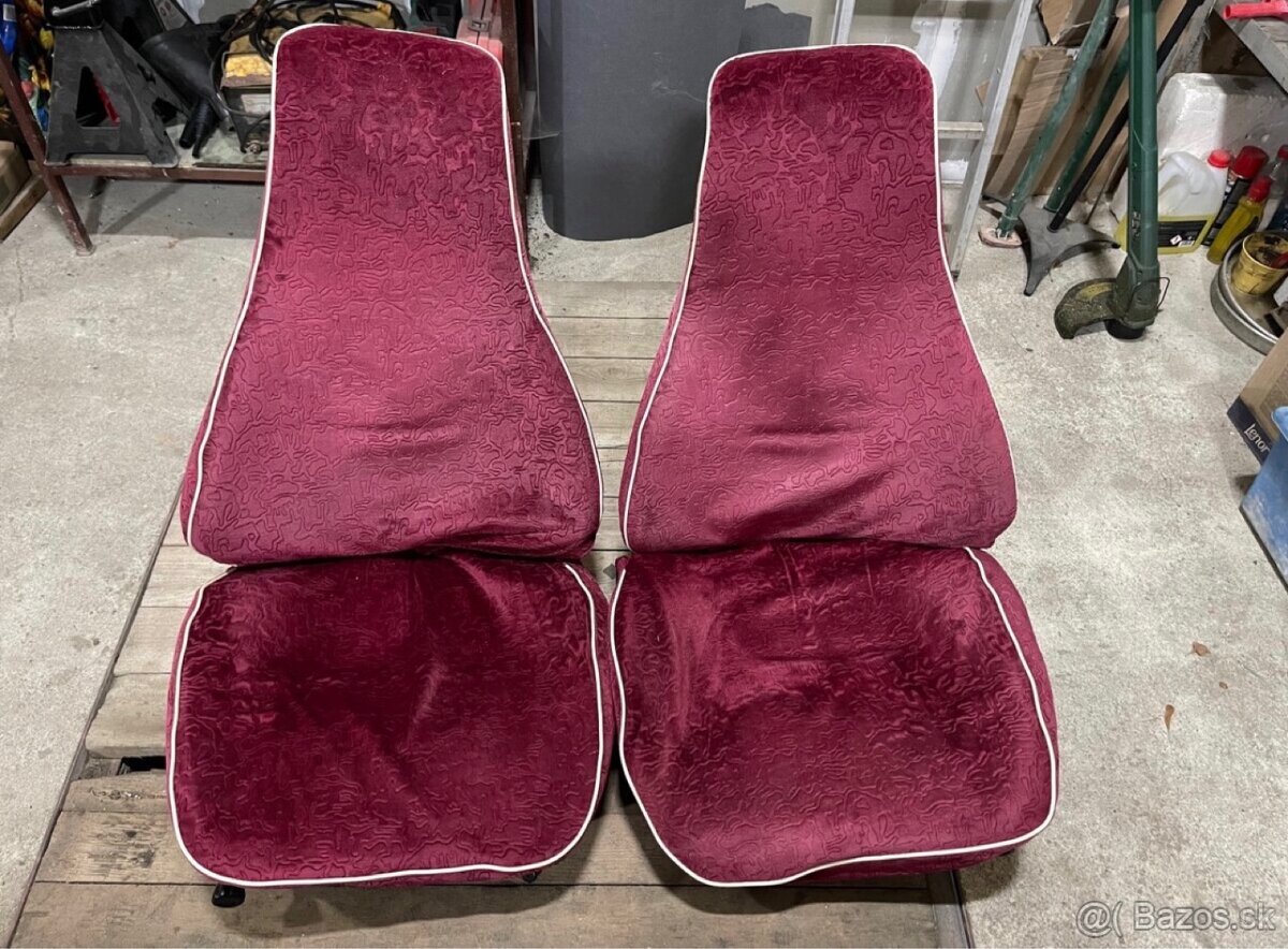 Interiér Lada 2107 sedačky + tapce - 3