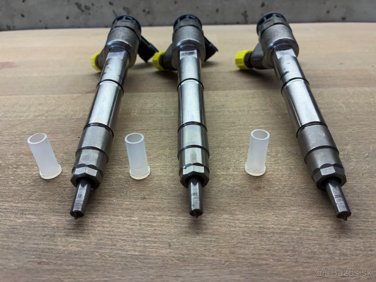 Trysky , vstrekovače HYUNDAI / KIA 2.0 CRDI 3380-2F600 - 3