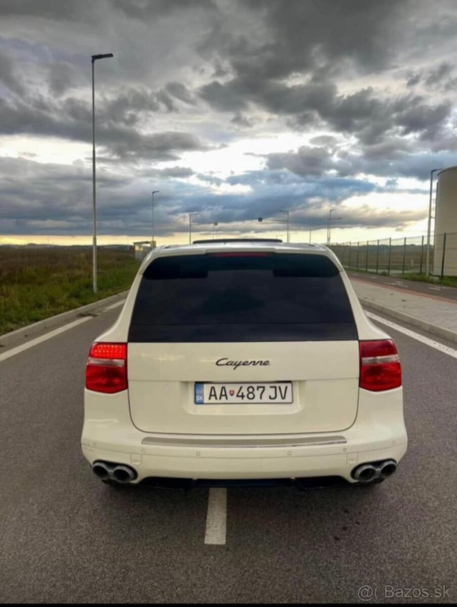 Porsche Cayenne - 3