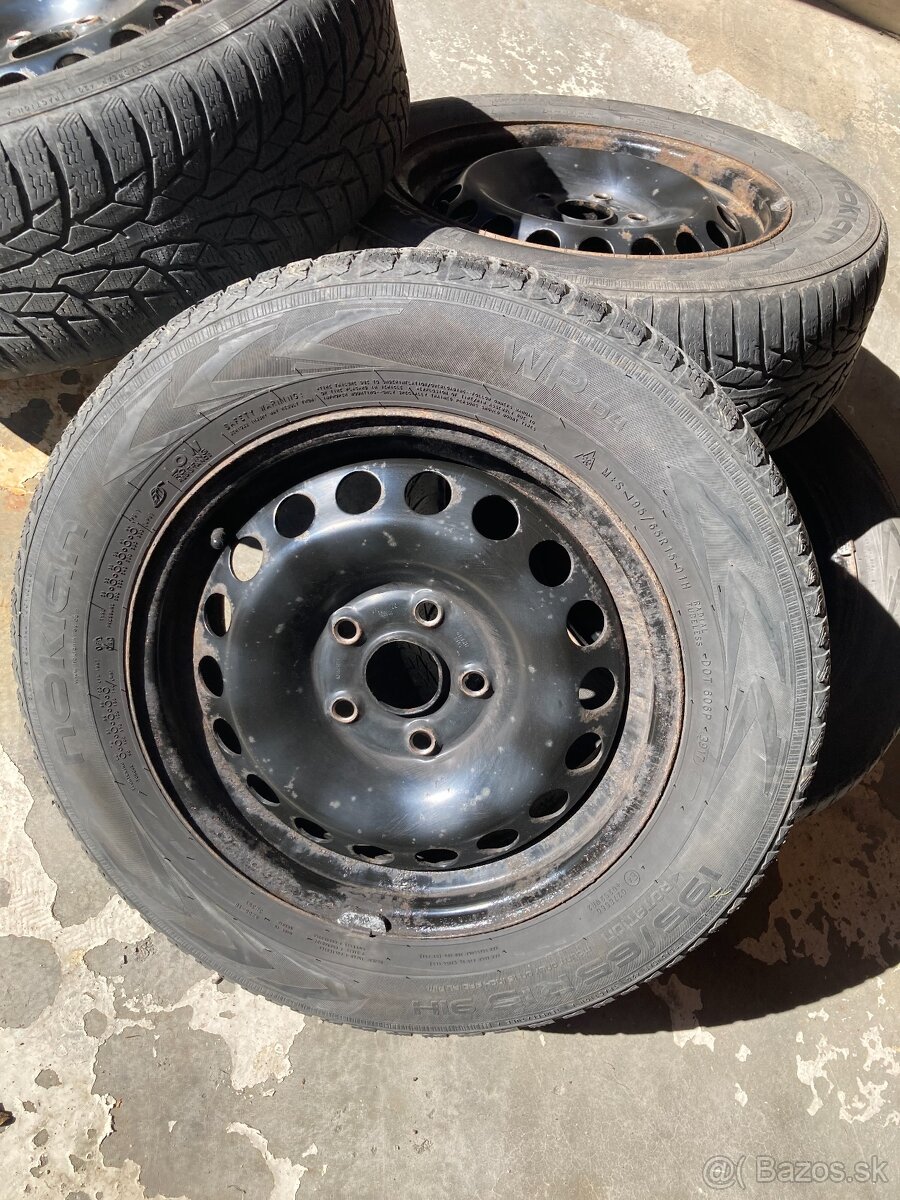195/65 R15 nokian na diskoch - 3