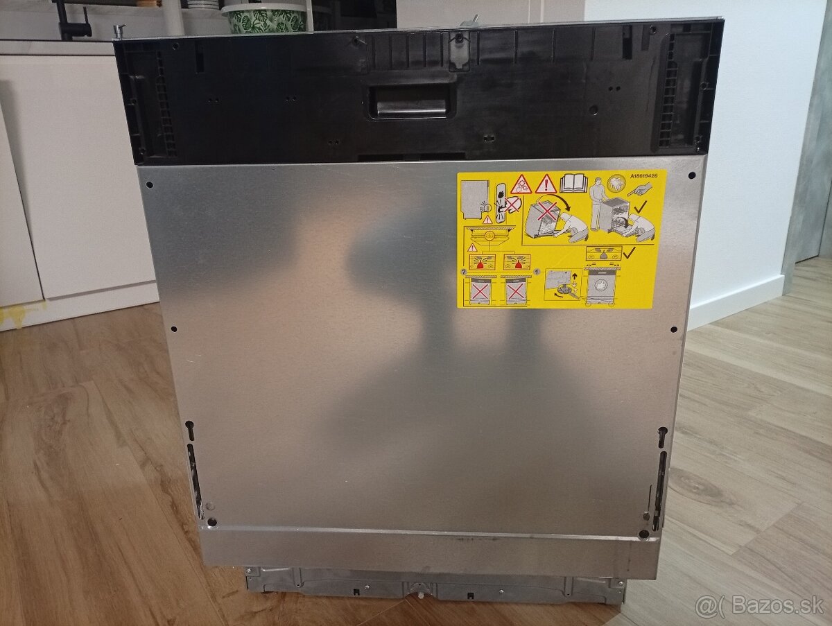 Vstavaná umývačka Elektrolux - 3