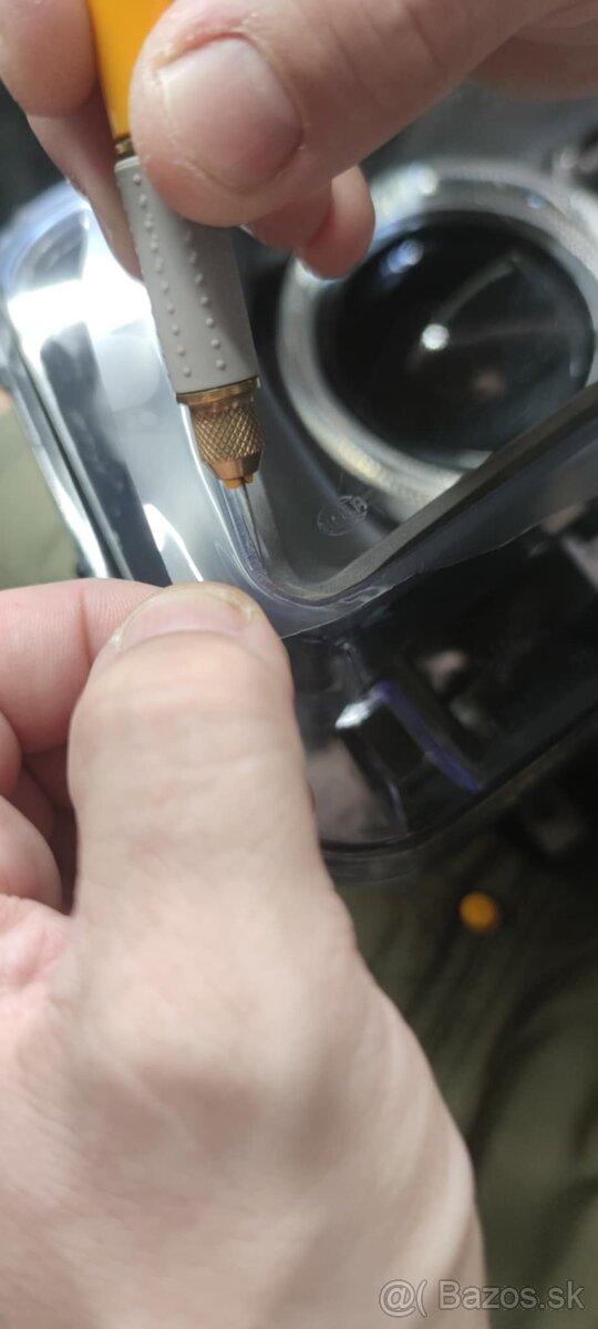 Výmenou svetlomety BMW F10 F11 bixenóny - 3