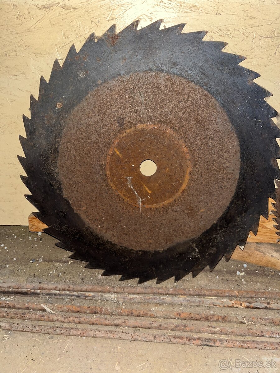 Predám 3 ks pílových kotúčov. - 3