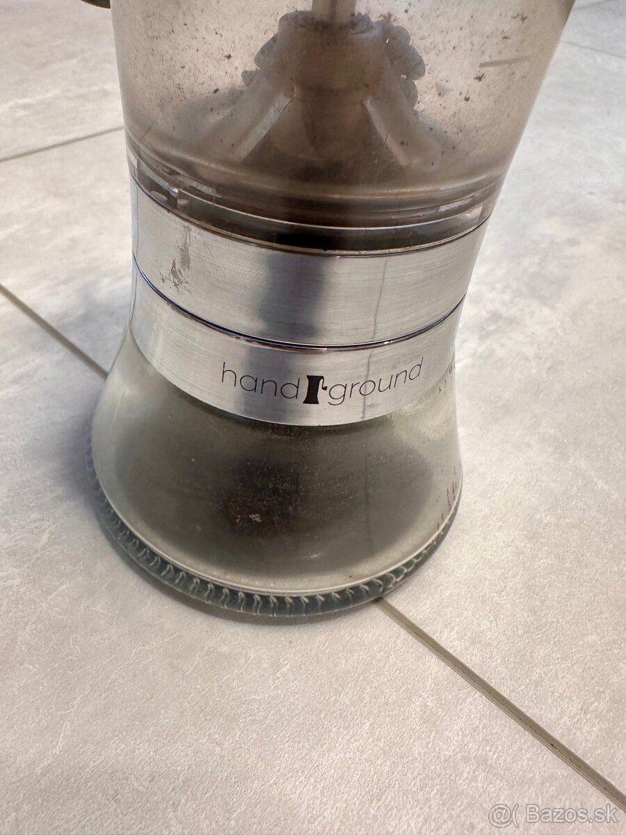 Mlyncek na kavu HandGround keramicky - 3
