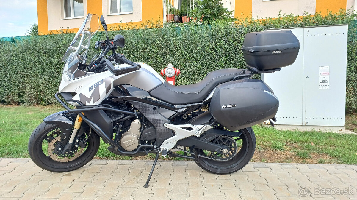 CF Moto 650 MT - 3
