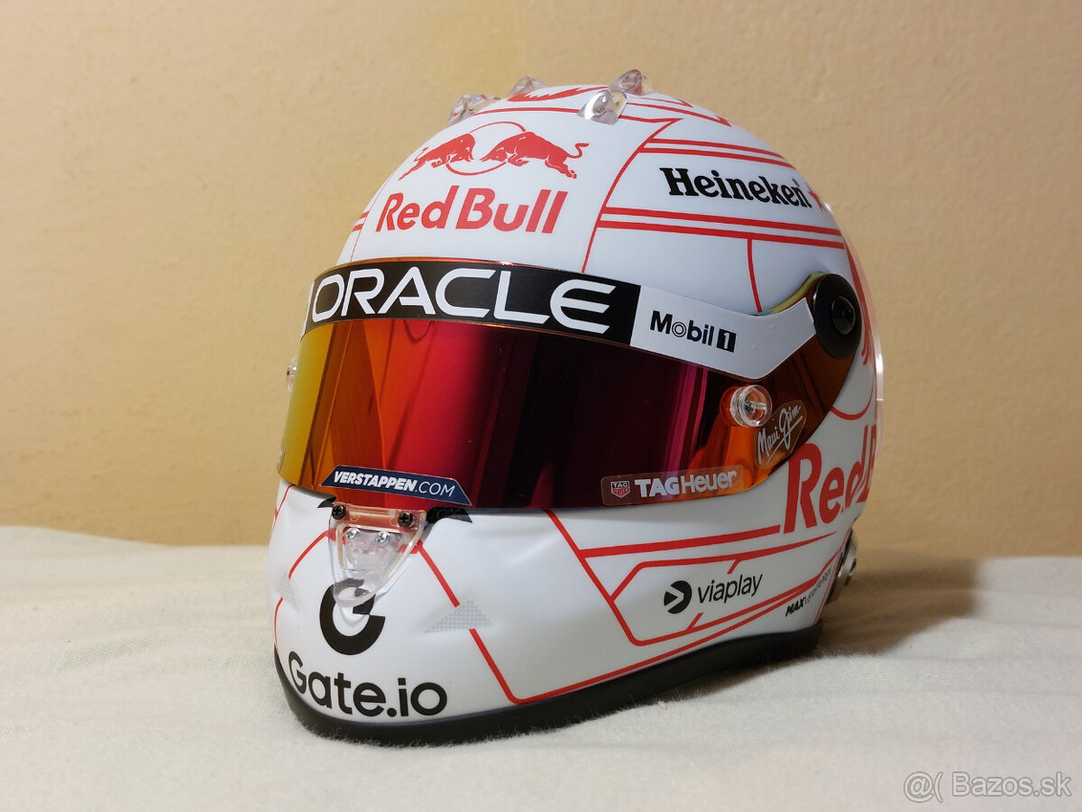 Max Verstappen 2025 Red Bull VC Japonsko F1 prilba 1:2 - 3