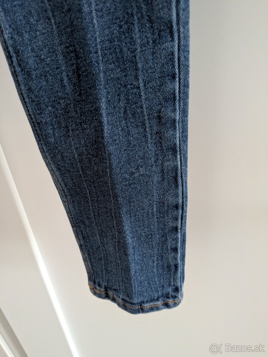 Rifle na gombíky - 3