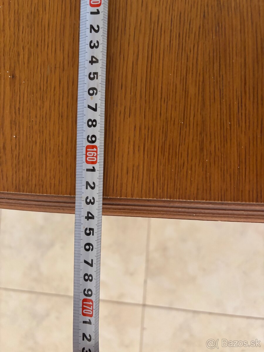 Konfetenčný stôl - 3