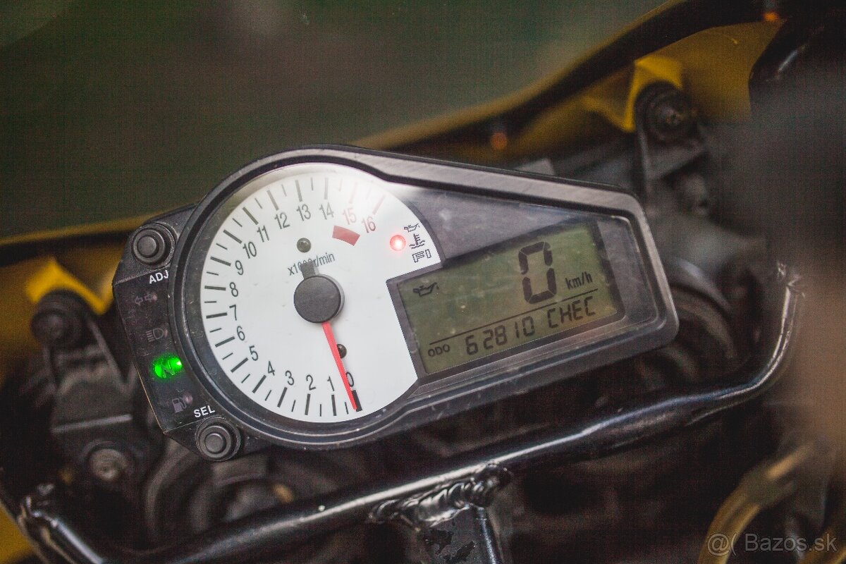 Suzuki GSX-R 600 - 3