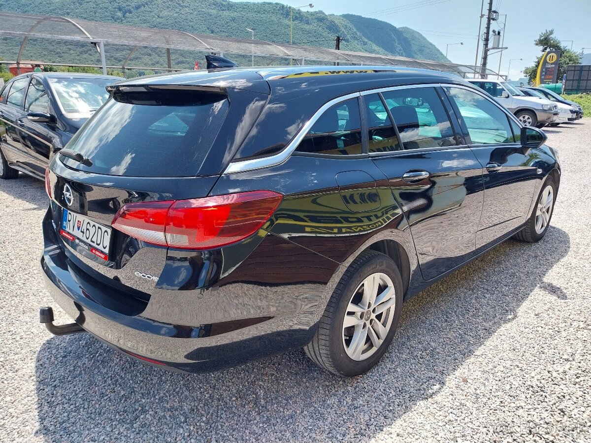 Opel Astra Sport Tourer ST 1.6 CDTI ecoFLEX S&S 110k - 3