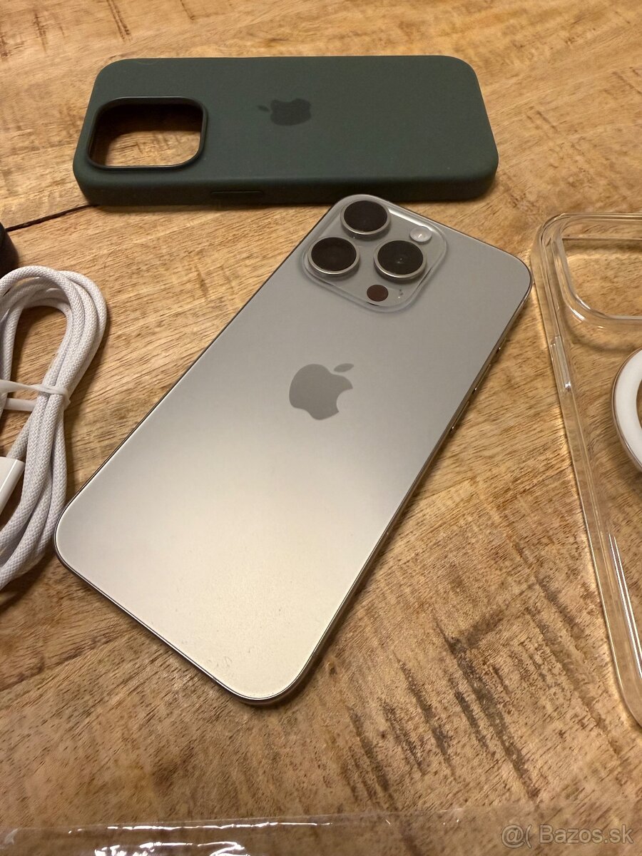 Apple iPhone 15 Pro 128GB Natural Titanium - 3