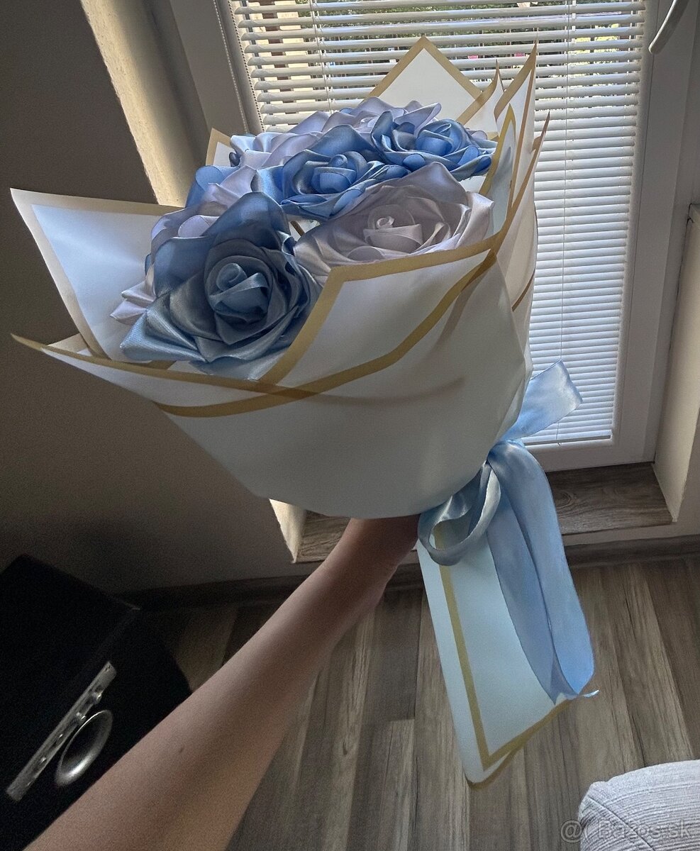 Kytica ruží zo stuhy - 3