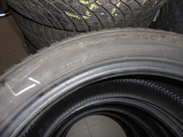 Hankook Winter icept Evo3 255/45 R20 č.11z - 3
