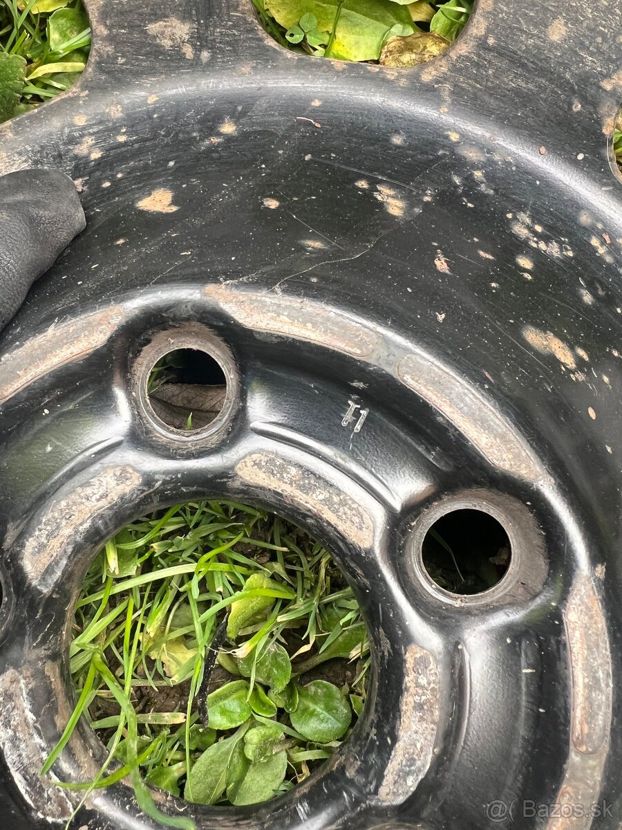 Plechové disky puklice - 3