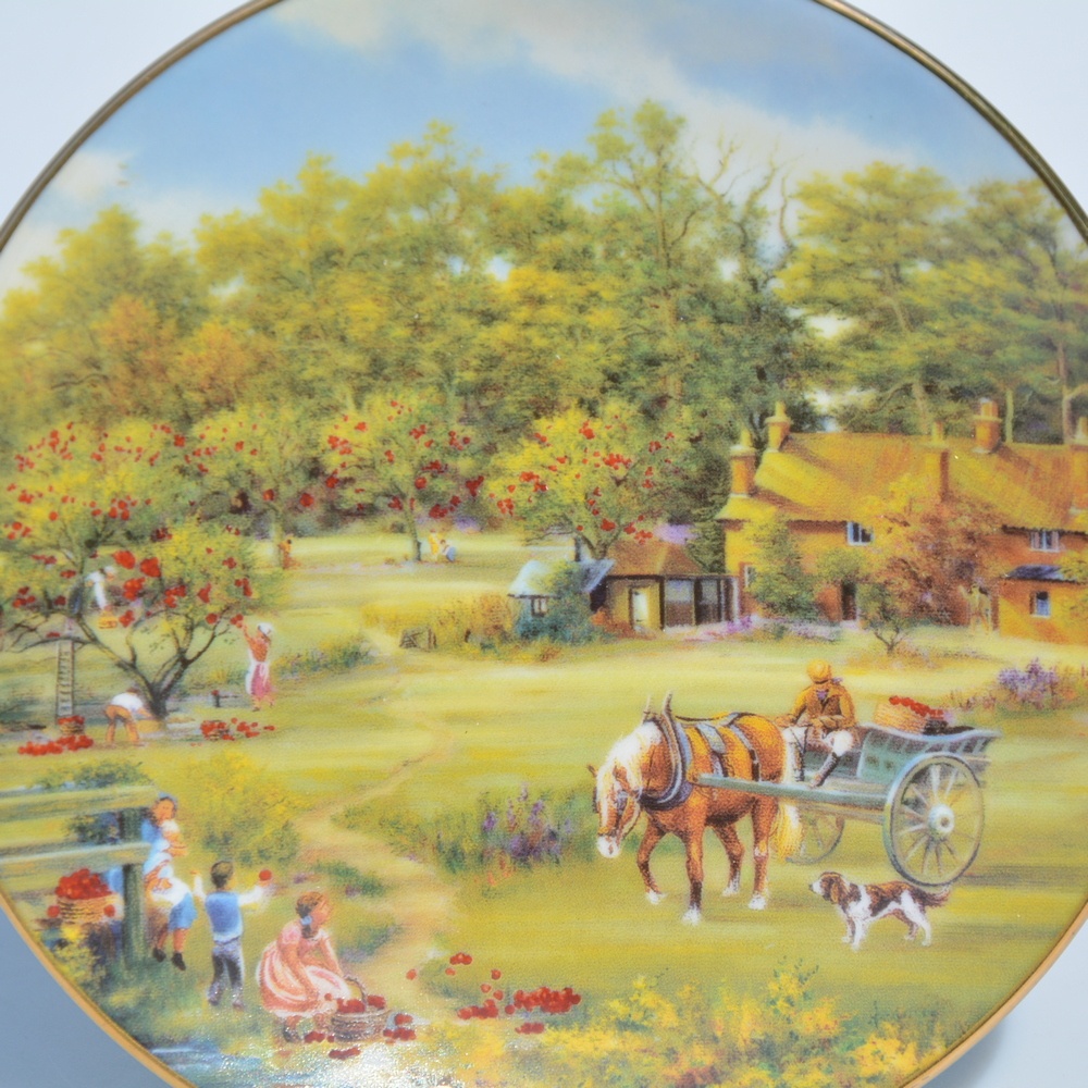 Sada - kompletná zbierka 12 mesiacov - 12 tanierov na stenu - 3