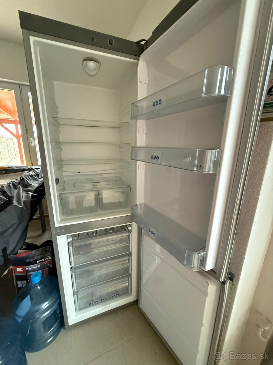 Chladnička s mrazničkou Whirpool - 3