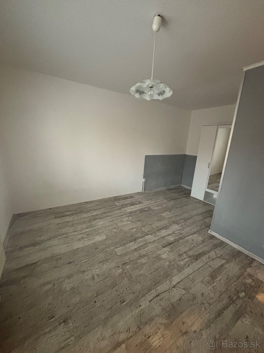 Prenajmem 1 Izbovy byt v Dunajskej Strede - 3