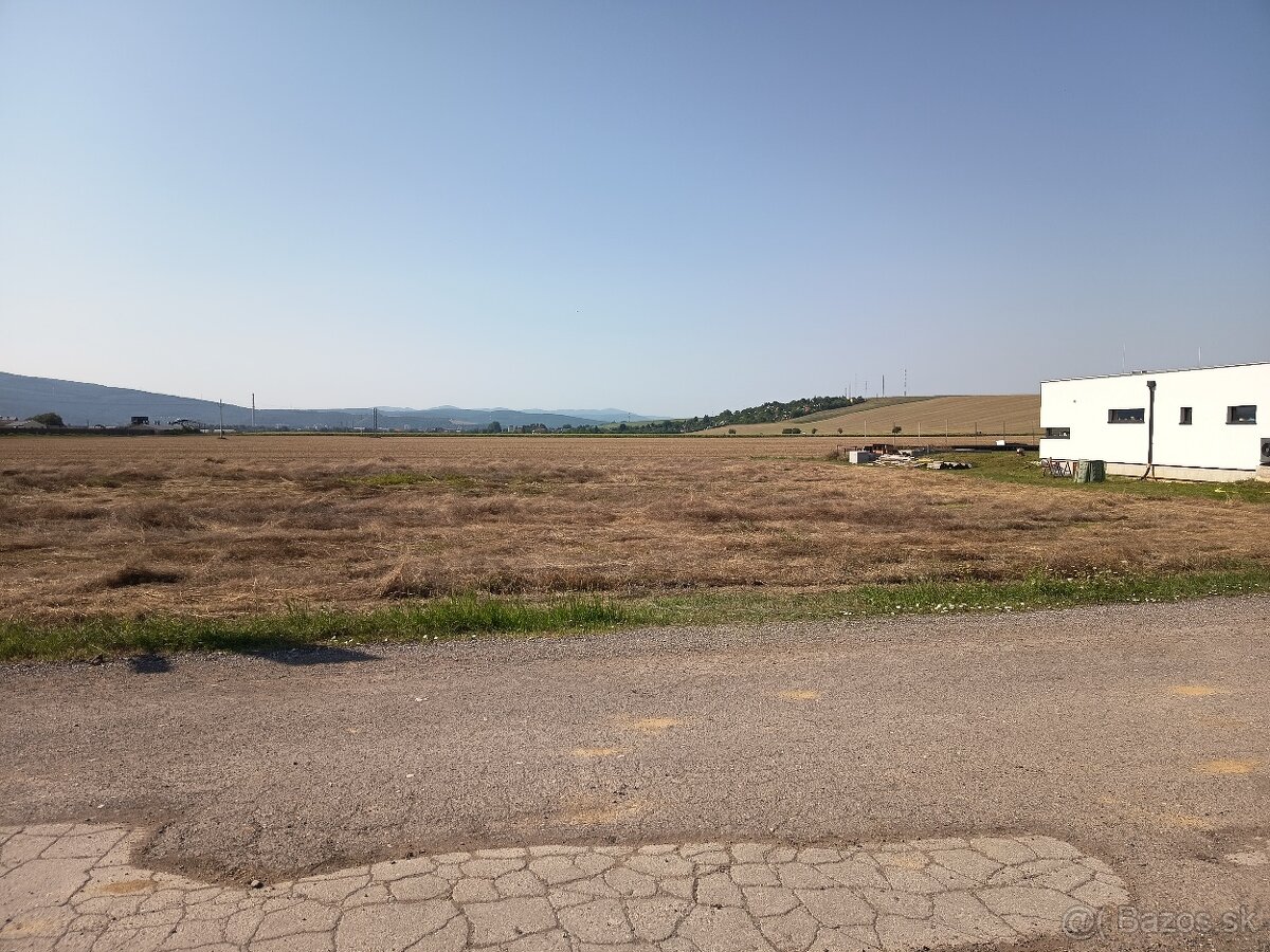 Predám pozemok 3472m na výstavbu vSkačanoch - 3